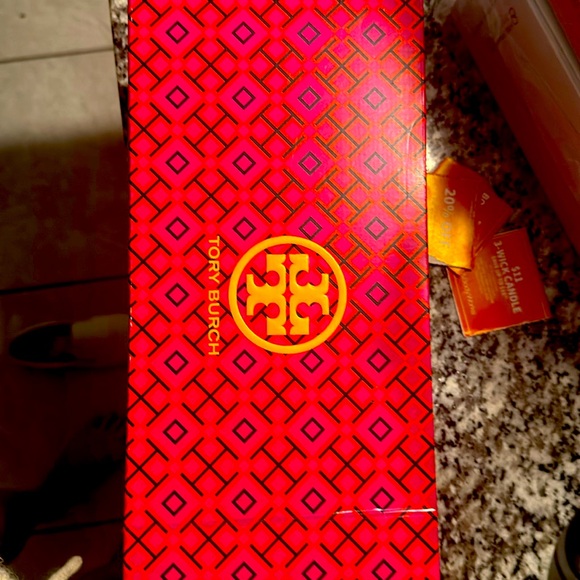 Tory Burch 
Description: Georgia Ballet Patent Leather. 
Color: Almond oats - Picture 1 of 6